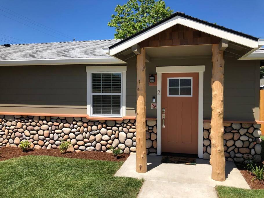 Riverside Cabin 2 グランツ・パス エクステリア 写真